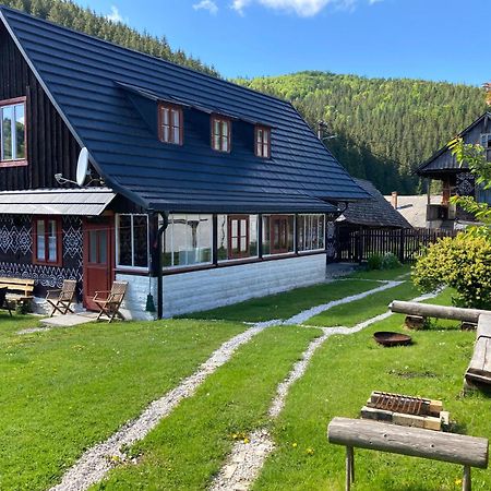 Ondrejova Drevenica Villa Čičmany Exterior foto