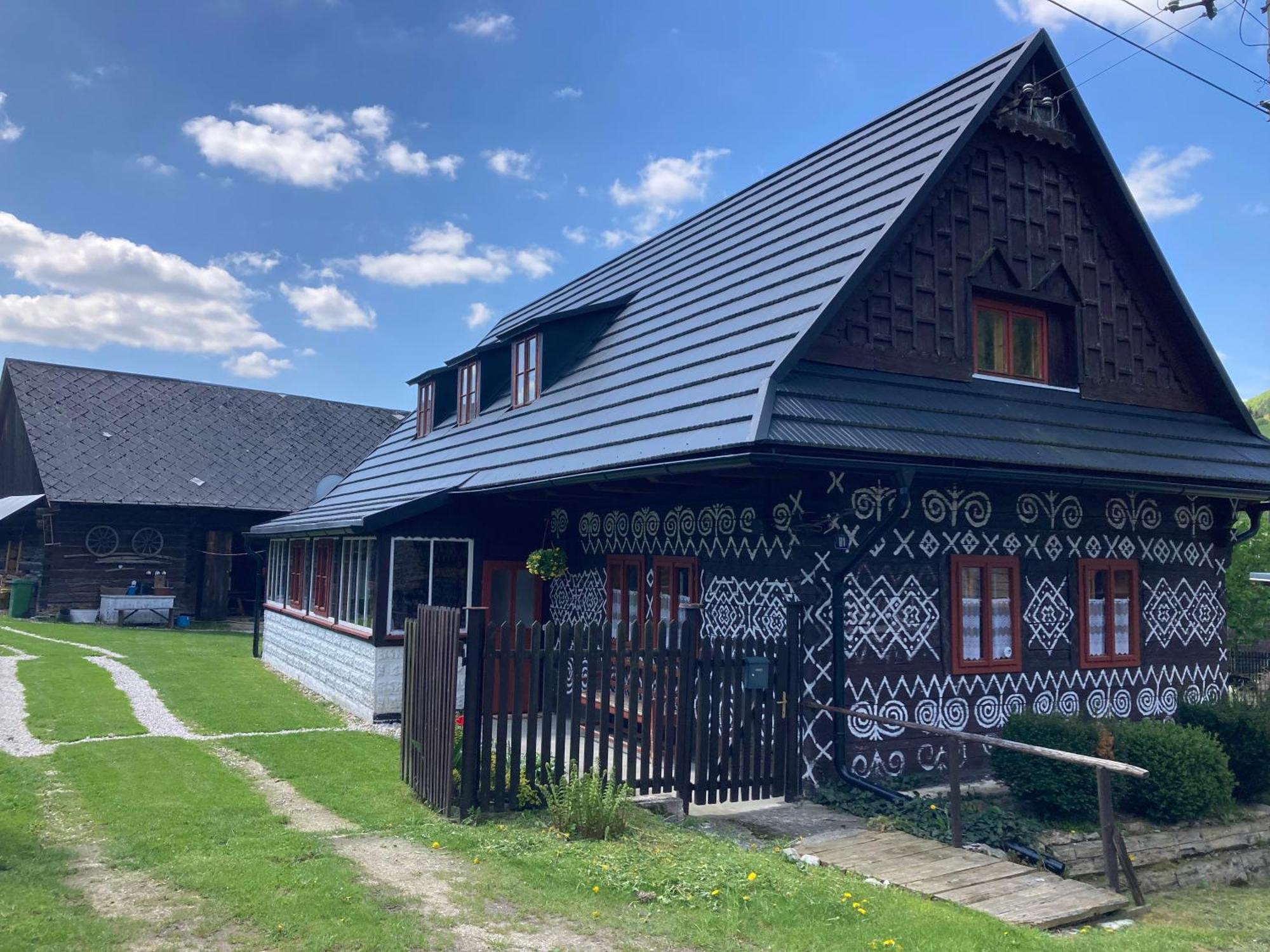 Ondrejova Drevenica Villa Čičmany Exterior foto